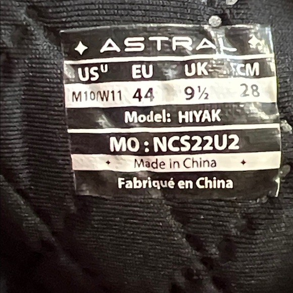 Astral Hiyak Black and Red High-Top Minimalist Sneakers Mens Size 10 - Picture 11 of 14